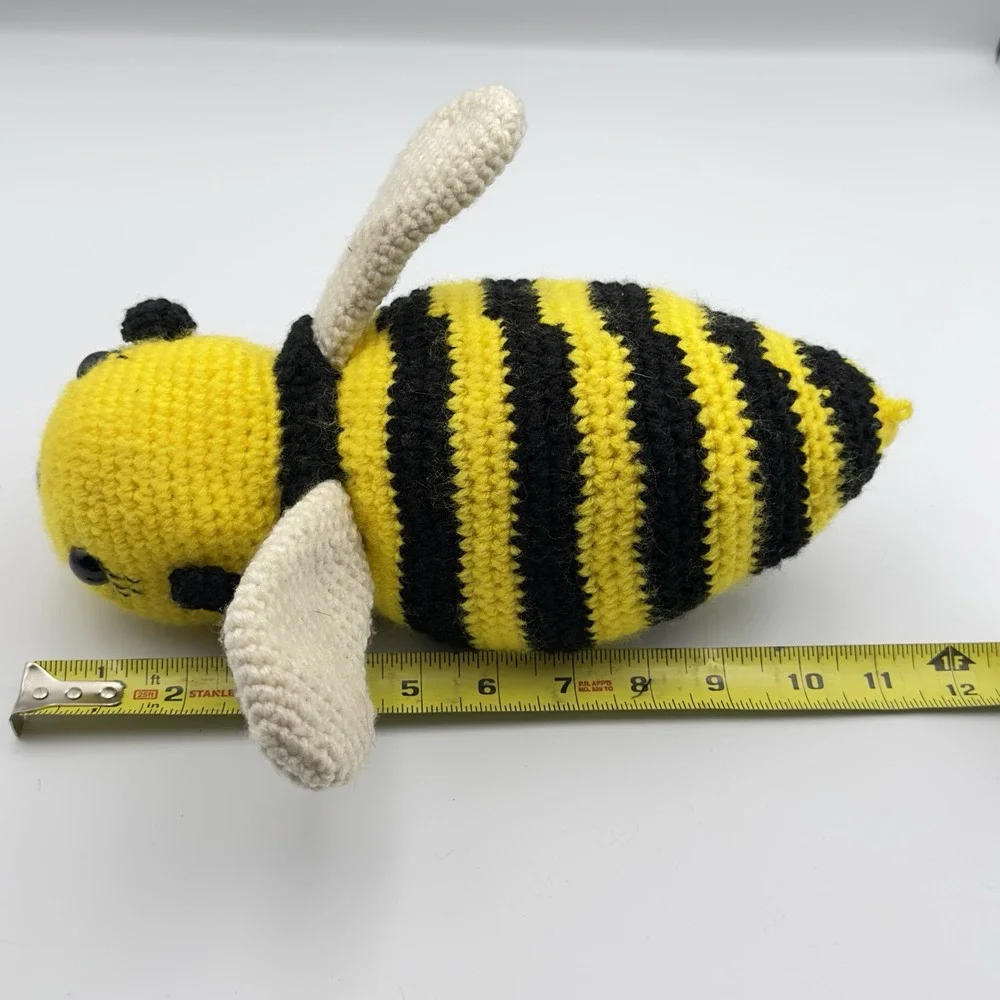 N/A handmade bumblebee
